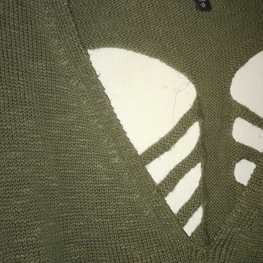 Express Sweater - Picture 7 of 7